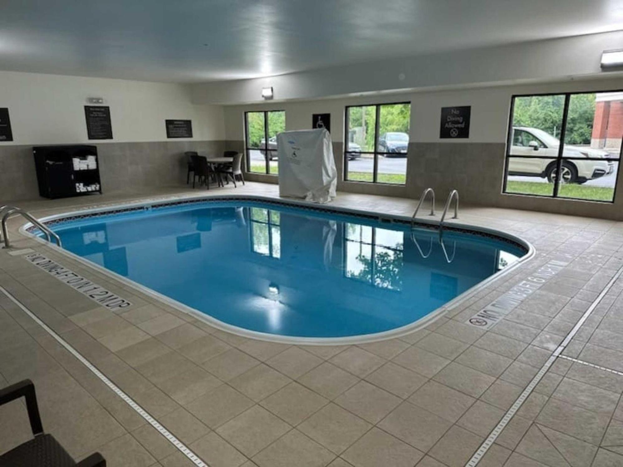 Comfort Inn & Suites Middletown - Franklin Buitenkant foto